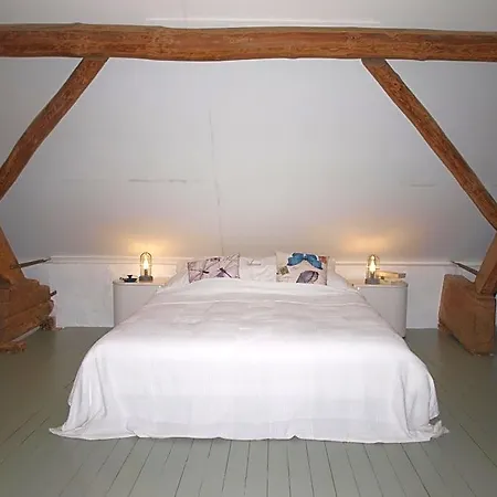 Bed and Breakfast De Hoefstal 1765 Άστεν
