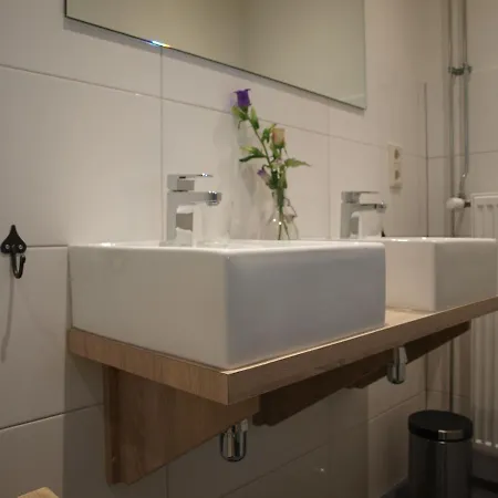 Bed and Breakfast De Hoefstal 1765 3*